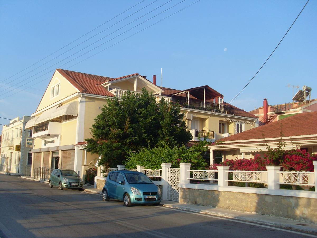 Mariangela Apartments Lixouri Exterior foto