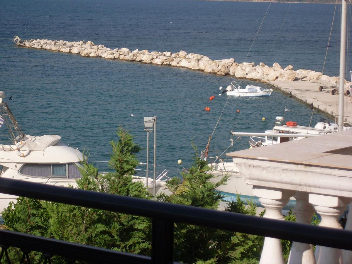 Mariangela Apartments Lixouri Exterior foto